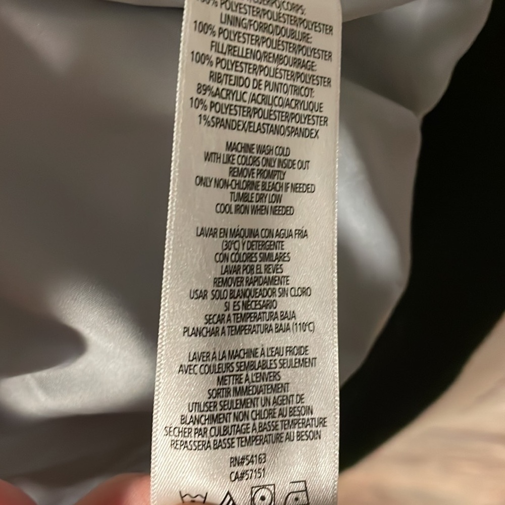 Calvin Klein performance puffer vest jacket in Ice - Picture 9 of 9